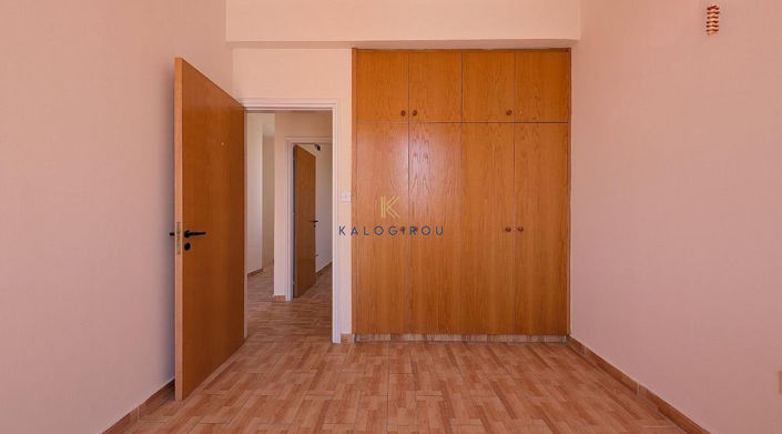 Image No.13-3 Bed House for sale