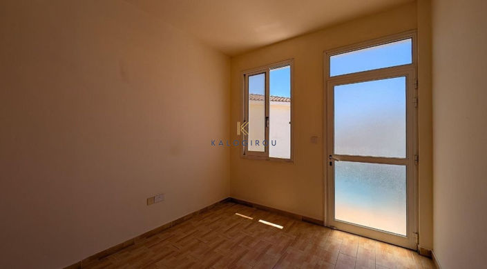 Image No.14-3 Bed House for sale