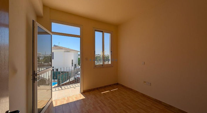 Image No.9-3 Bed House for sale