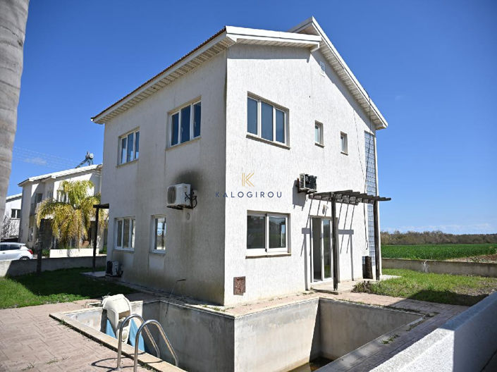 Image No.2-Maison de 4 chambres à vendre à Sotira