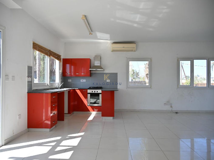 Image No.5-Maison de 4 chambres à vendre à Sotira