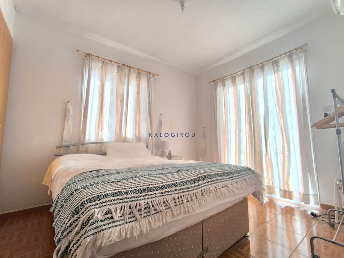 Image No.10-3 Bed House for sale