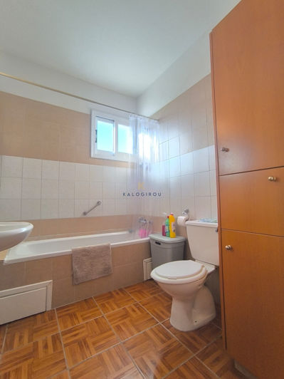 Image No.17-3 Bed House for sale