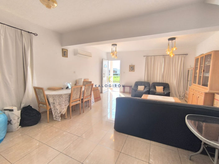 Image No.6-3 Bed House for sale