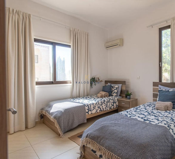 Image No.11-4 Bed House for sale