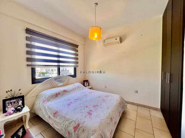 Image No.15-3 Bed House for sale
