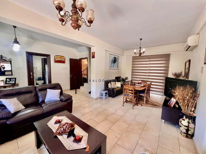 Image No.3-Maison de 3 chambres à vendre à Kamares