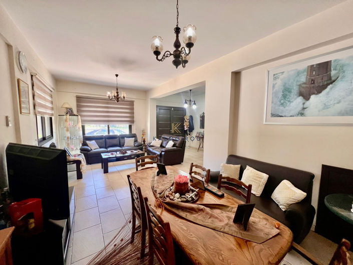 Image No.4-3 Bed House for sale