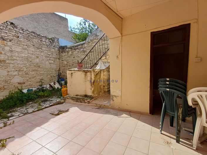 Image No.10-3 Bed House for sale