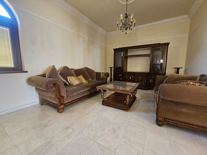 Image No.10-4 Bed House for sale