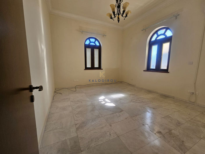 Image No.21-4 Bed House for sale