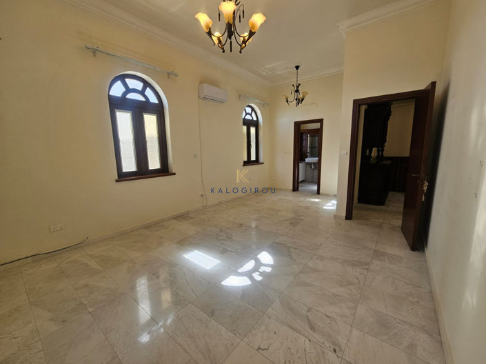 Image No.22-4 Bed House for sale