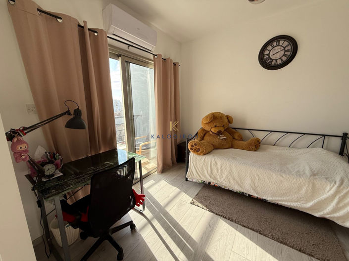 Image No.12-2 Bed Apartment for sale