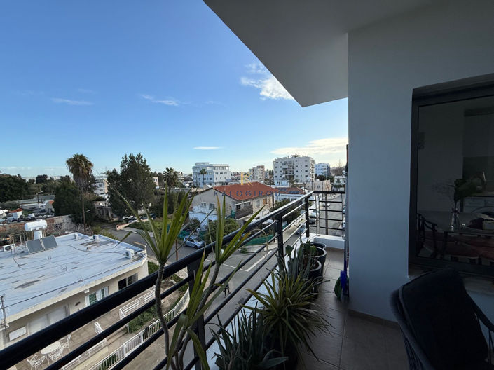 Image No.20-2 Bed Apartment for sale