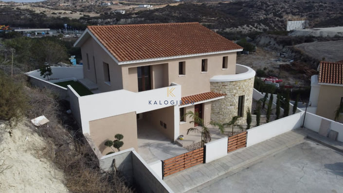 Image No.2-Maison de 2 chambres à vendre à Larnaca