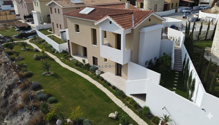 Image No.6-2 Bed House for sale