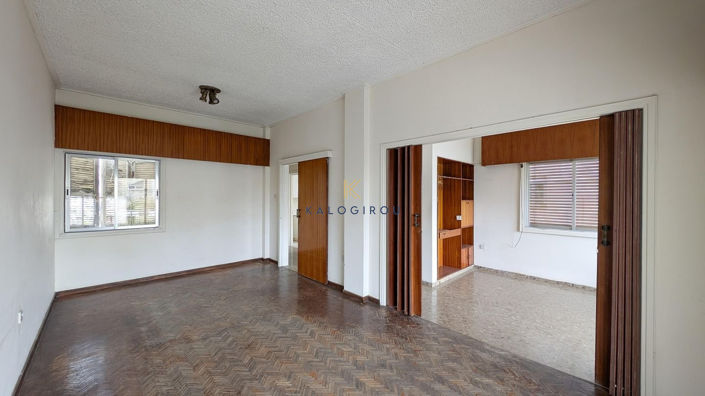 Image No.16-5 Bed Property for sale