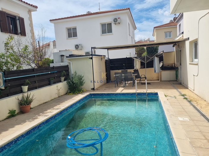 Image No.19-3 Bed House for sale