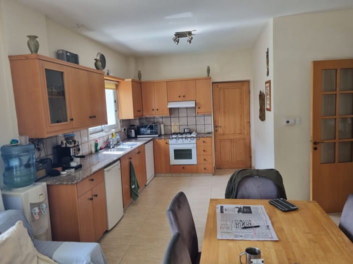 Image No.6-3 Bed House for sale