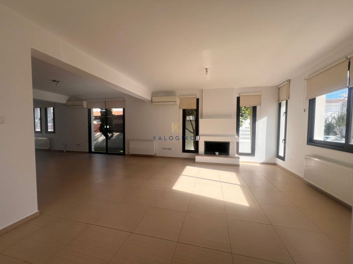 Image No.3-Maison de 4 chambres à vendre à Larnaca