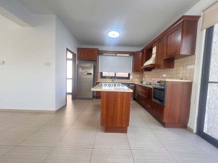 Image No.7-Maison de 4 chambres à vendre à Larnaca