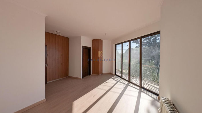 Image No.22-4 Bed House for sale