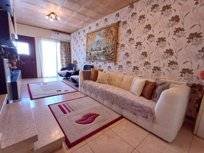 Image No.2-Appartement de 3 chambres à vendre à Oroklini