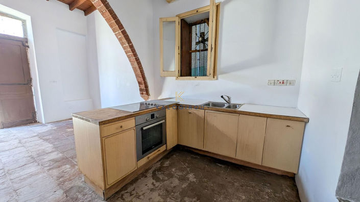 Image No.10-1 Bed Property for sale