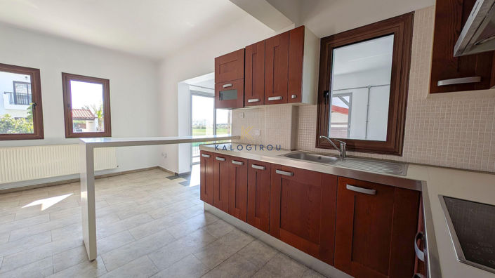 Image No.14-3 Bed House for sale