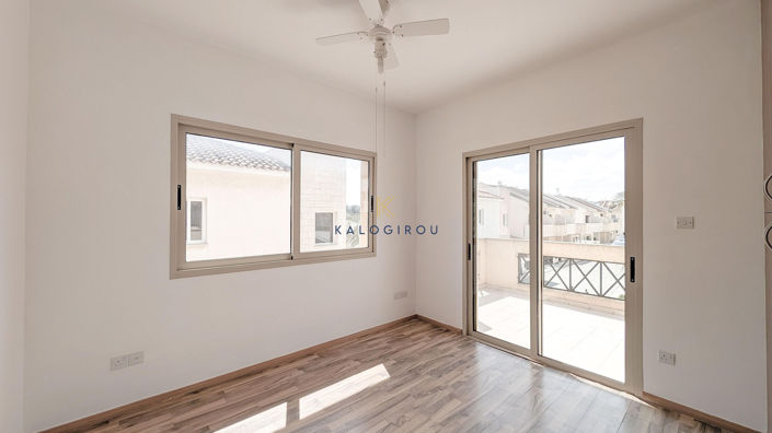 Image No.16-3 Bed House for sale