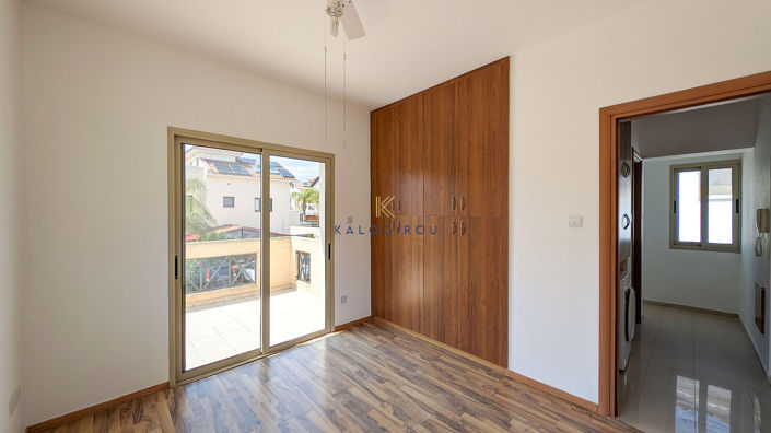 Image No.20-3 Bed House for sale