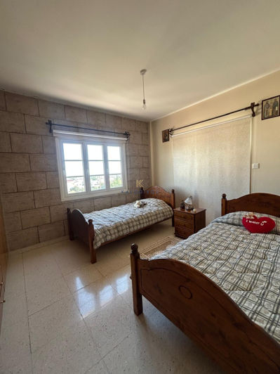 Image No.14-3 Bed House for sale