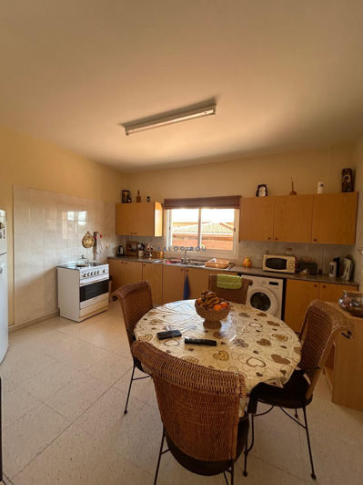 Image No.20-3 Bed House for sale