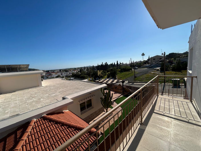 Image No.27-3 Bed House for sale