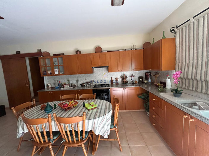 Image No.7-3 Bed House for sale