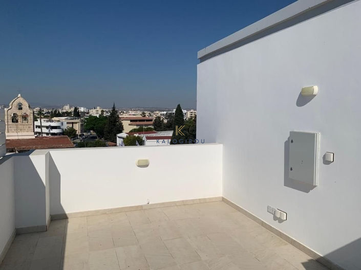 Image No.17-2 Bed Apartment for sale