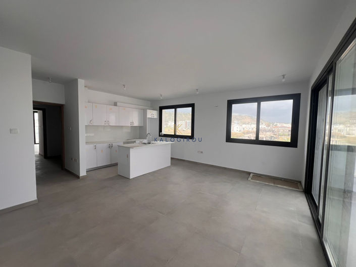 Image No.3-Appartement de 2 chambres à vendre à Oroklini