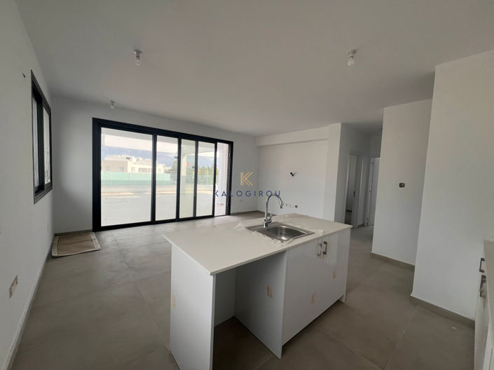 Image No.4-Appartement de 2 chambres à vendre à Oroklini