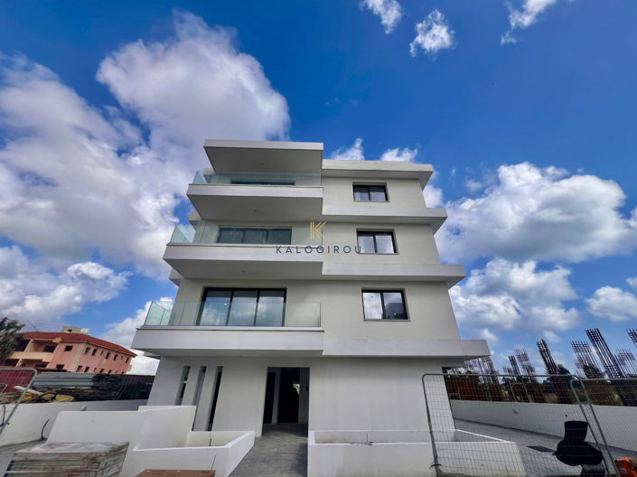 Image No.15-2 Bed Apartment for sale