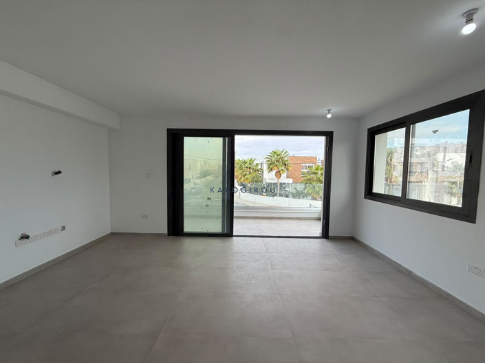 Image No.6-Appartement de 2 chambres à vendre à Oroklini