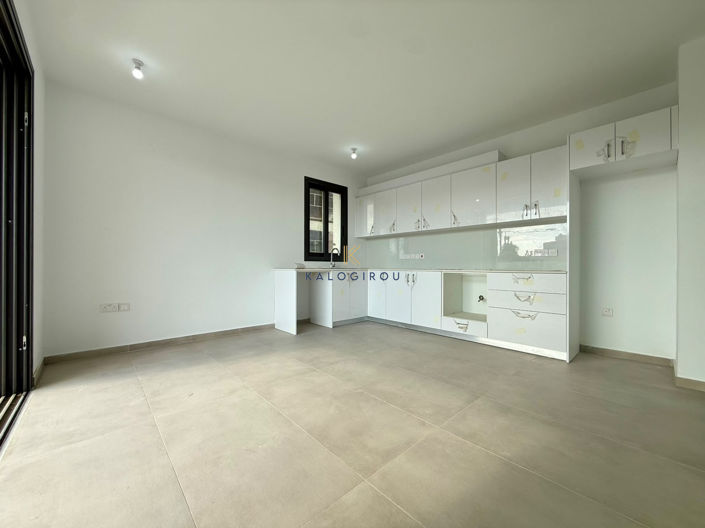 Image No.3-Appartement de 2 chambres à vendre à Oroklini