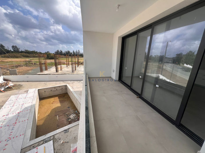 Image No.4-2 Bed Apartment for sale