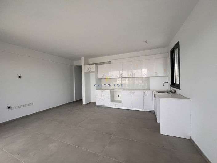 Image No.3-Appartement de 2 chambres à vendre à Oroklini