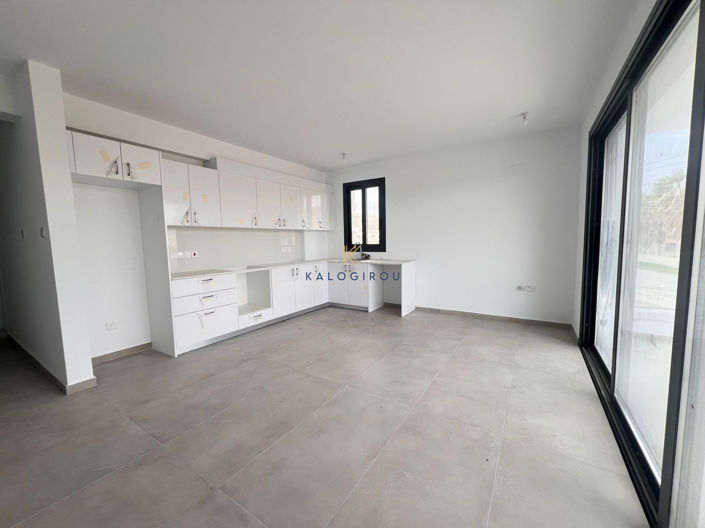 Image No.4-Appartement de 2 chambres à vendre à Oroklini