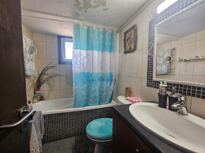 Image No.12-2 Bed Apartment for sale