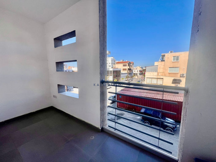 Image No.22-2 Bed Apartment for sale