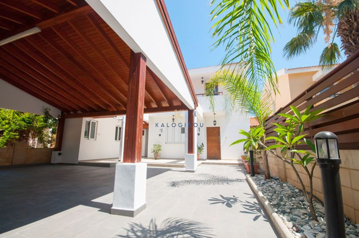 Image No.2-Maison de 4 chambres à vendre à Pervolia