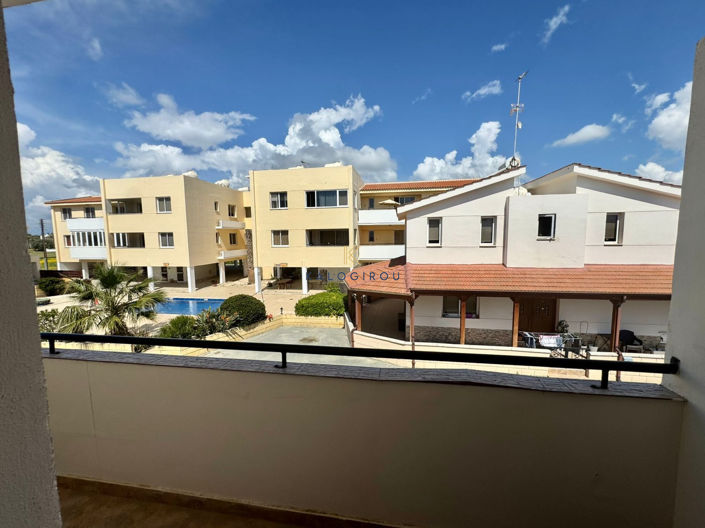 Image No.12-2 Bed House for sale