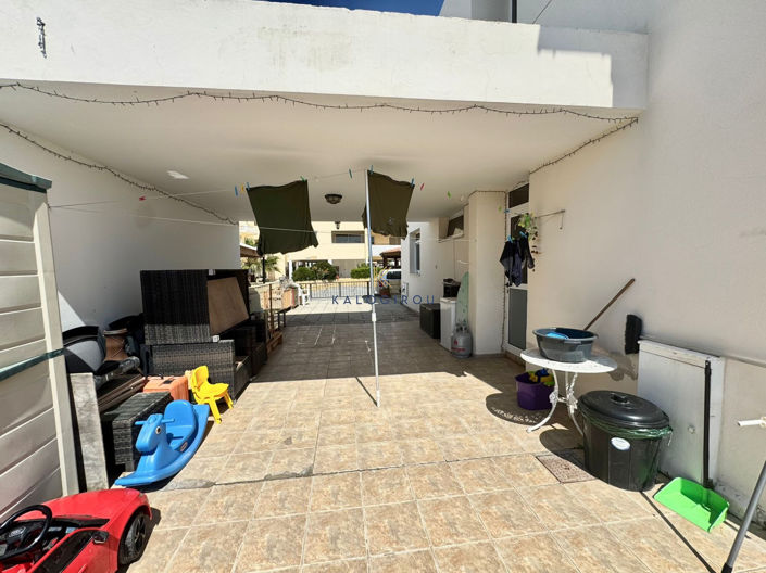 Image No.13-2 Bed House for sale