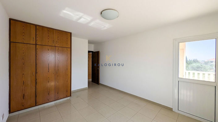 Image No.13-3 Bed Apartment for sale
